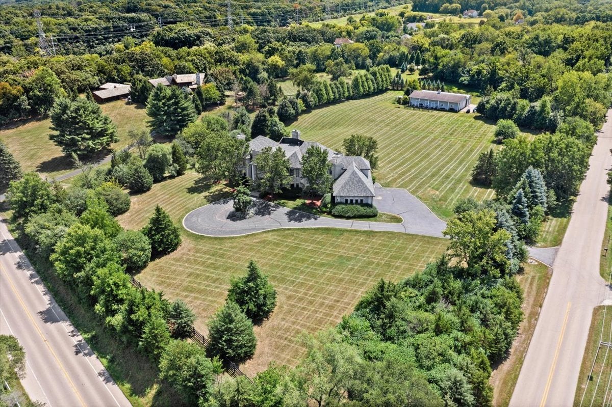 Barrington, Illinois, 60010, United States, 5 Bedrooms Bedrooms, ,7 BathroomsBathrooms,Residential,Active,1914793