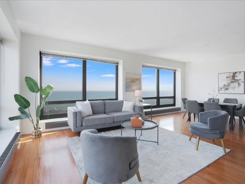 Chicago, Illinois, 60602, United States, 3 Bedrooms Bedrooms, ,3 BathroomsBathrooms,Residential,Active,1969671