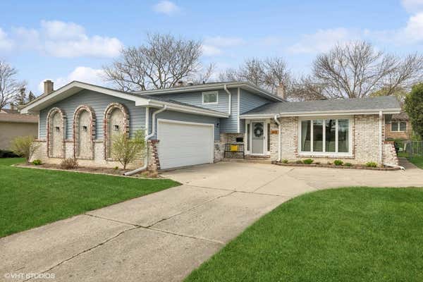 2612 N STUART DR, ARLINGTON HEIGHTS, IL 60004 - Image 1