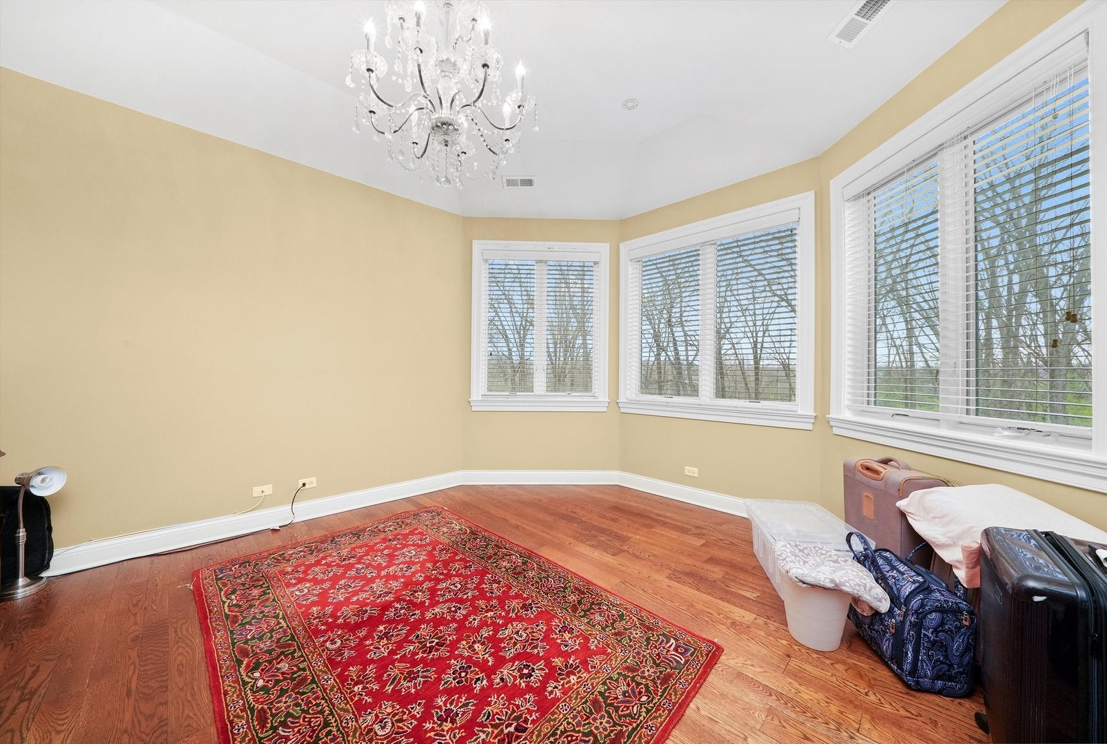 Willow Springs, Illinois, 60480, United States, 5 Bedrooms Bedrooms, ,5 BathroomsBathrooms,Residential,Active,1988455