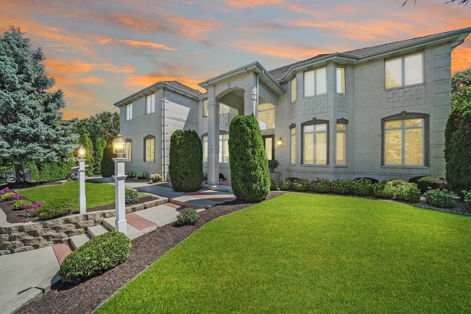 Frankfort, Illinois, 60423, United States, 7 Bedrooms Bedrooms, ,9 BathroomsBathrooms,Residential,Active,1945054 Frankfort, Illinois, 60423, United States, 7 Bedrooms Bedrooms, ,9 BathroomsBathrooms,Residential,Active,1945054