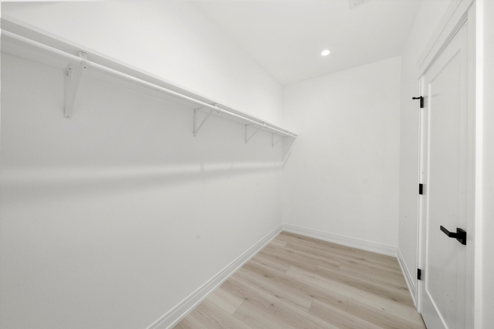 Burr Ridge, Illinois, 60527, United States, 6 Bedrooms Bedrooms, ,6 BathroomsBathrooms,Residential,Active,1929664