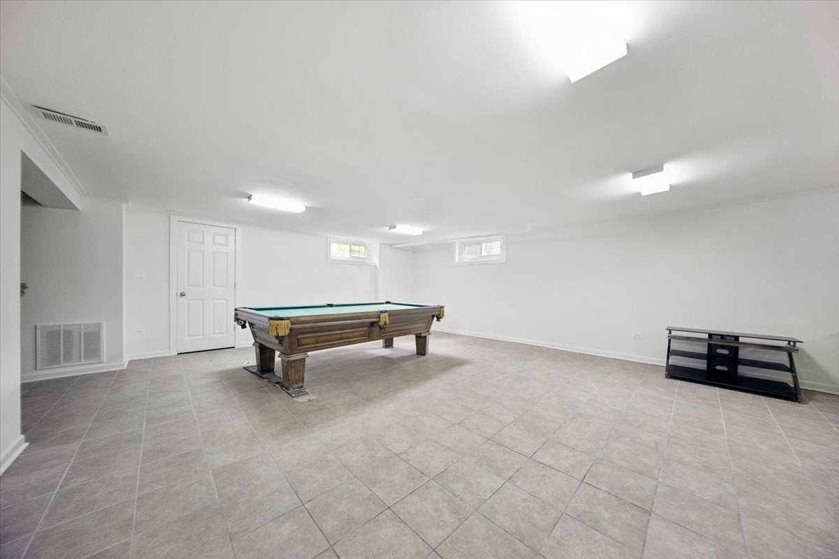 Park Ridge, Illinois, 60068, United States, 5 Bedrooms Bedrooms, ,3 BathroomsBathrooms,Residential,Active,1929446