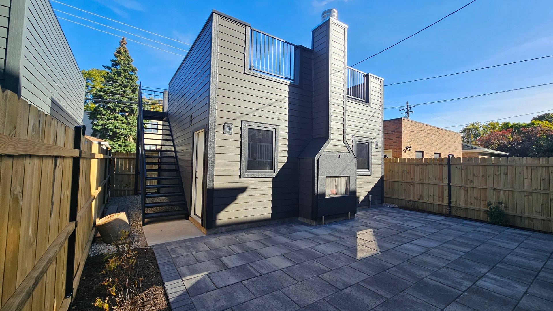 Chicago, Illinois, 60618, United States, 5 Bedrooms Bedrooms, ,5 BathroomsBathrooms,Residential,Active,1988433