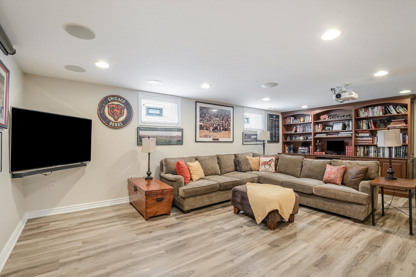 Park Ridge, Illinois, 60068, United States, 5 Bedrooms Bedrooms, ,5 BathroomsBathrooms,Residential,Active,1926710
