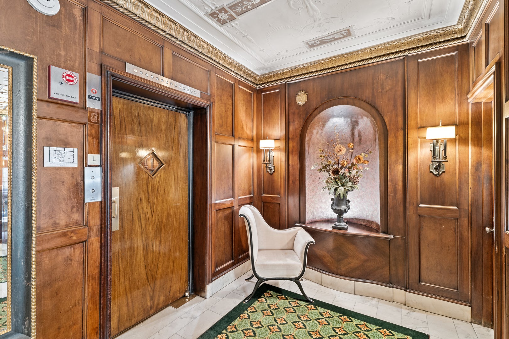 Chicago, Illinois, 60657, United States, 5 Bedrooms Bedrooms, ,4 BathroomsBathrooms,Residential,Active,1990638