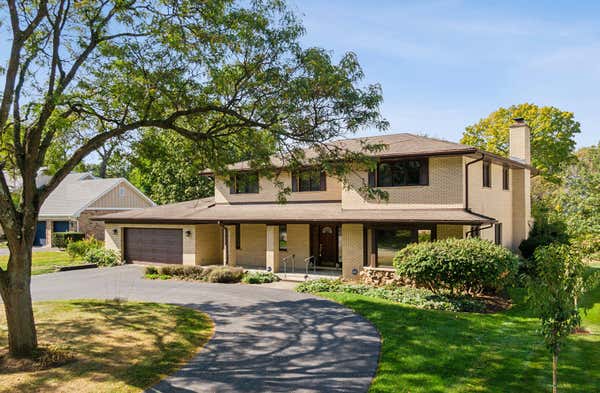 25 CAMBRIDGE DR, OAK BROOK, IL 60523 - Image 1