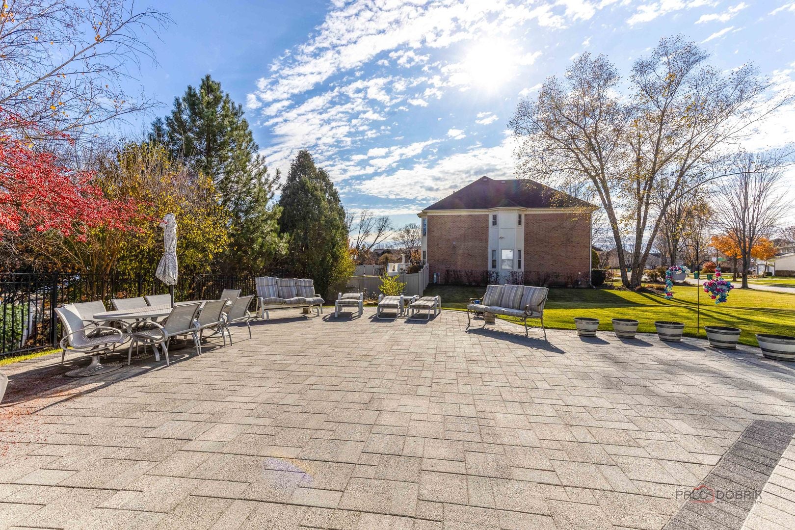 Buffalo Grove, Illinois, 60089, United States, 5 Bedrooms Bedrooms, ,4 BathroomsBathrooms,Residential,Active,2007181