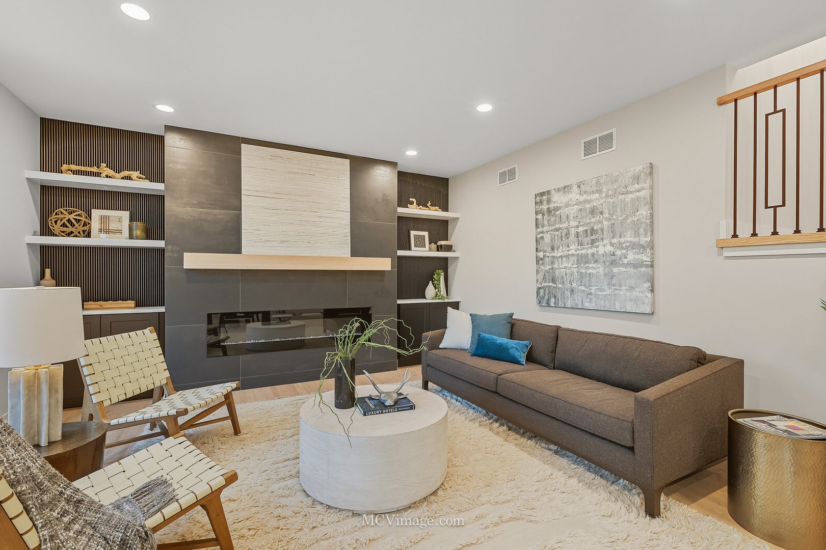 Lombard, Illinois, 60148, United States, 4 Bedrooms Bedrooms, ,4 BathroomsBathrooms,Residential,Active,1959972