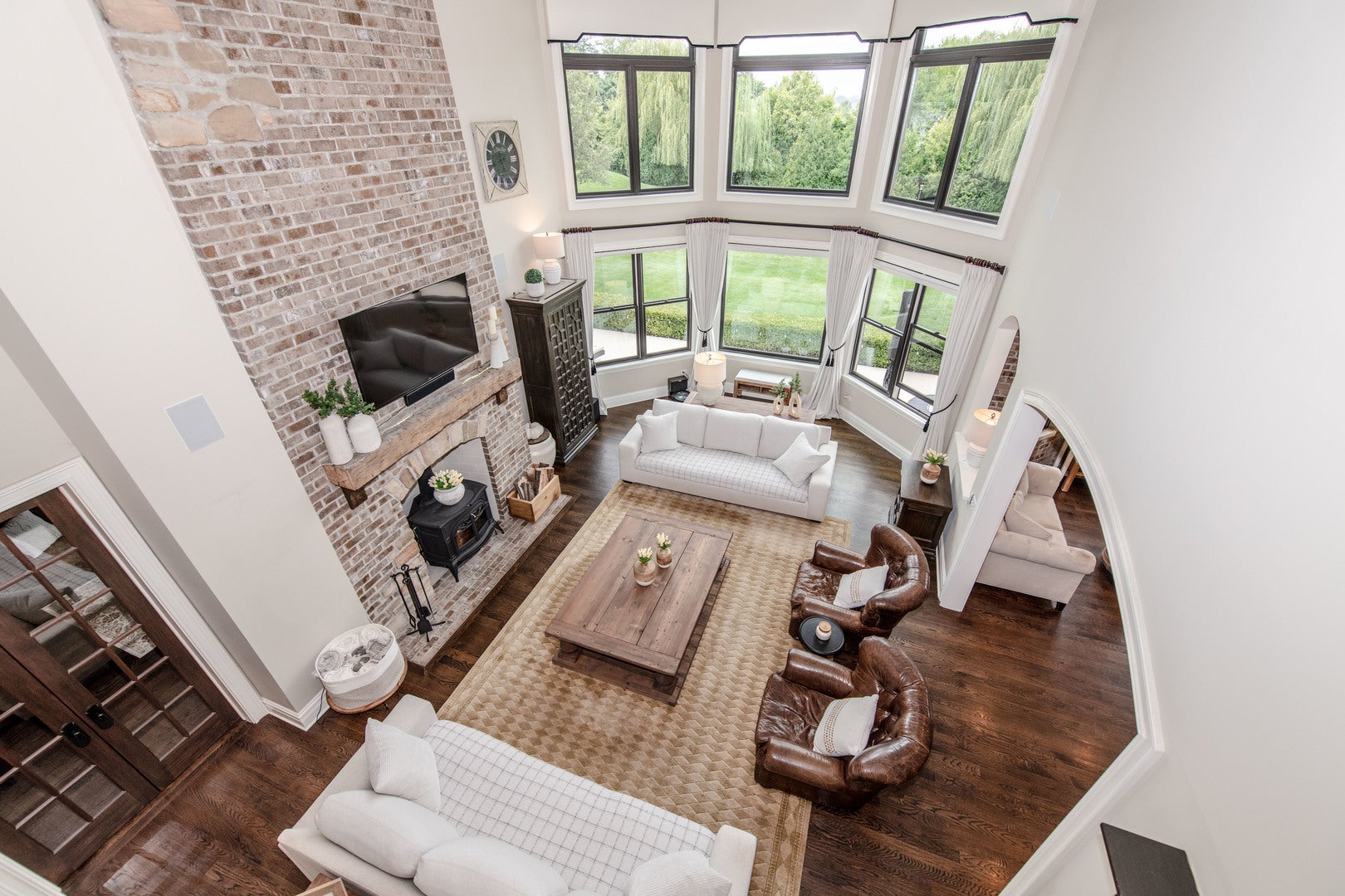 Oswego, Illinois, 60543, United States, 5 Bedrooms Bedrooms, ,7 BathroomsBathrooms,Residential,Active,1936626