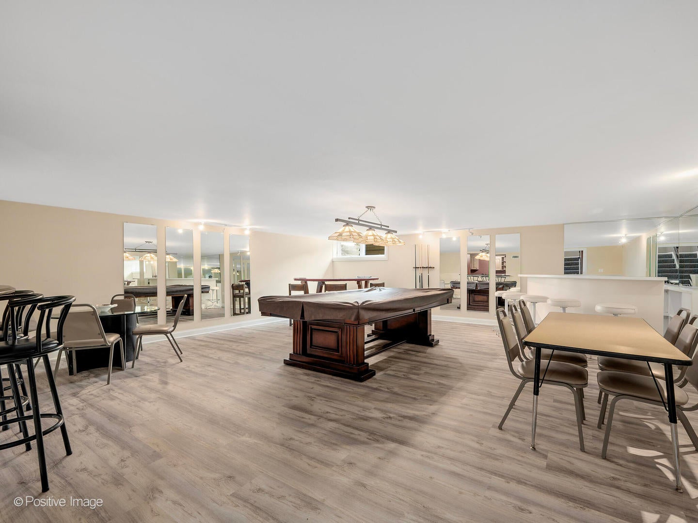 West Chicago, Illinois, 60185, United States, 6 Bedrooms Bedrooms, ,5 BathroomsBathrooms,Residential,Active,1904187