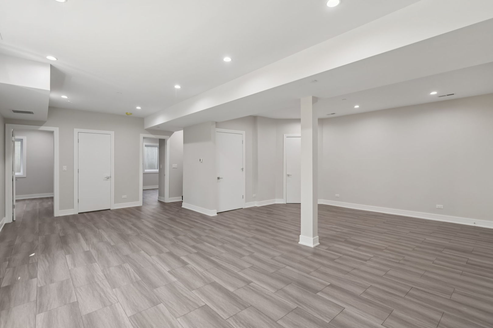 Northbrook, Illinois, 60062, United States, 6 Bedrooms Bedrooms, ,5 BathroomsBathrooms,Residential,Active,1995288