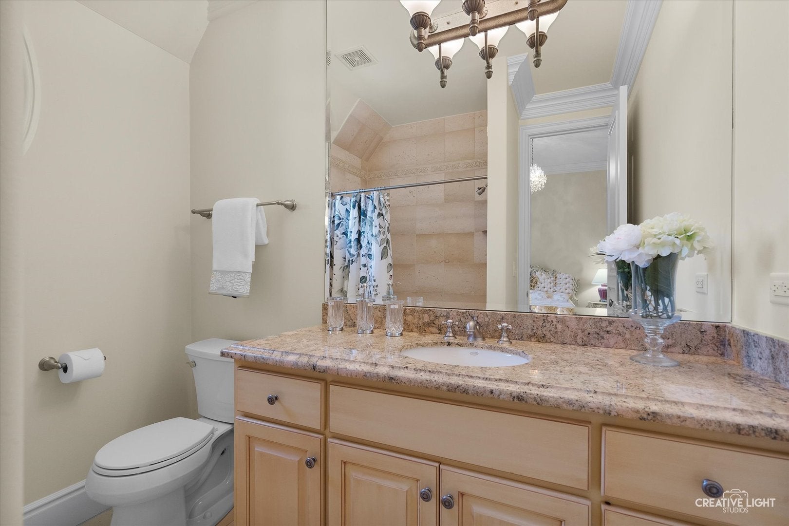 Oak Brook, Illinois, 60523, United States, ,7 BathroomsBathrooms,Residential,Active,1900406