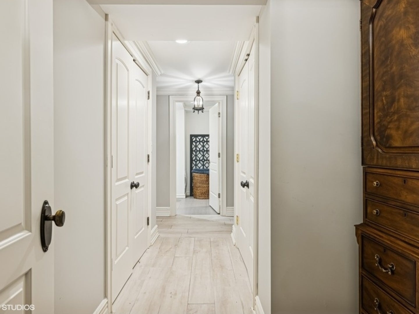 Barrington Hills, Illinois, 60010, United States, 6 Bedrooms Bedrooms, ,4 BathroomsBathrooms,Residential,Active,1987255