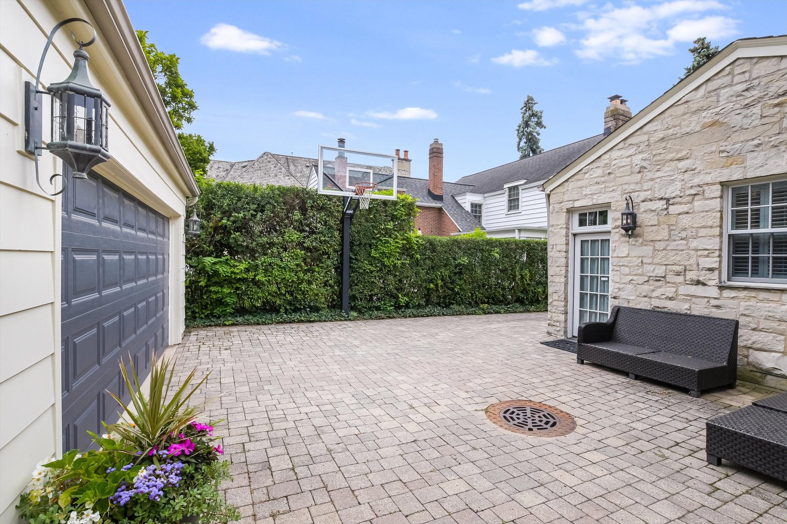 Park Ridge, Illinois, 60068, United States, 4 Bedrooms Bedrooms, ,4 BathroomsBathrooms,Residential,Active,1902948