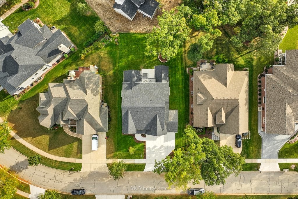 Lemont, Illinois, 60439, United States, 5 Bedrooms Bedrooms, ,6 BathroomsBathrooms,Residential,Active,1954005