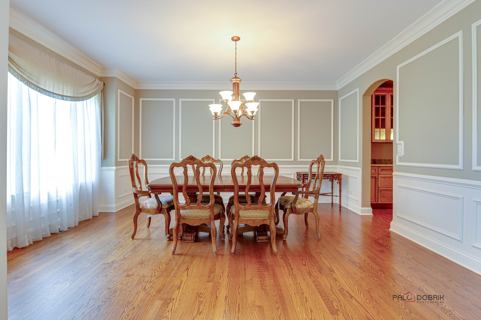 Libertyville, Illinois, 60048, United States, 5 Bedrooms Bedrooms, ,5 BathroomsBathrooms,Residential,Active,1900216