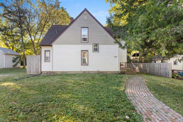 907 W WASHINGTON ST, CHAMPAIGN, IL 61821 - Image 1