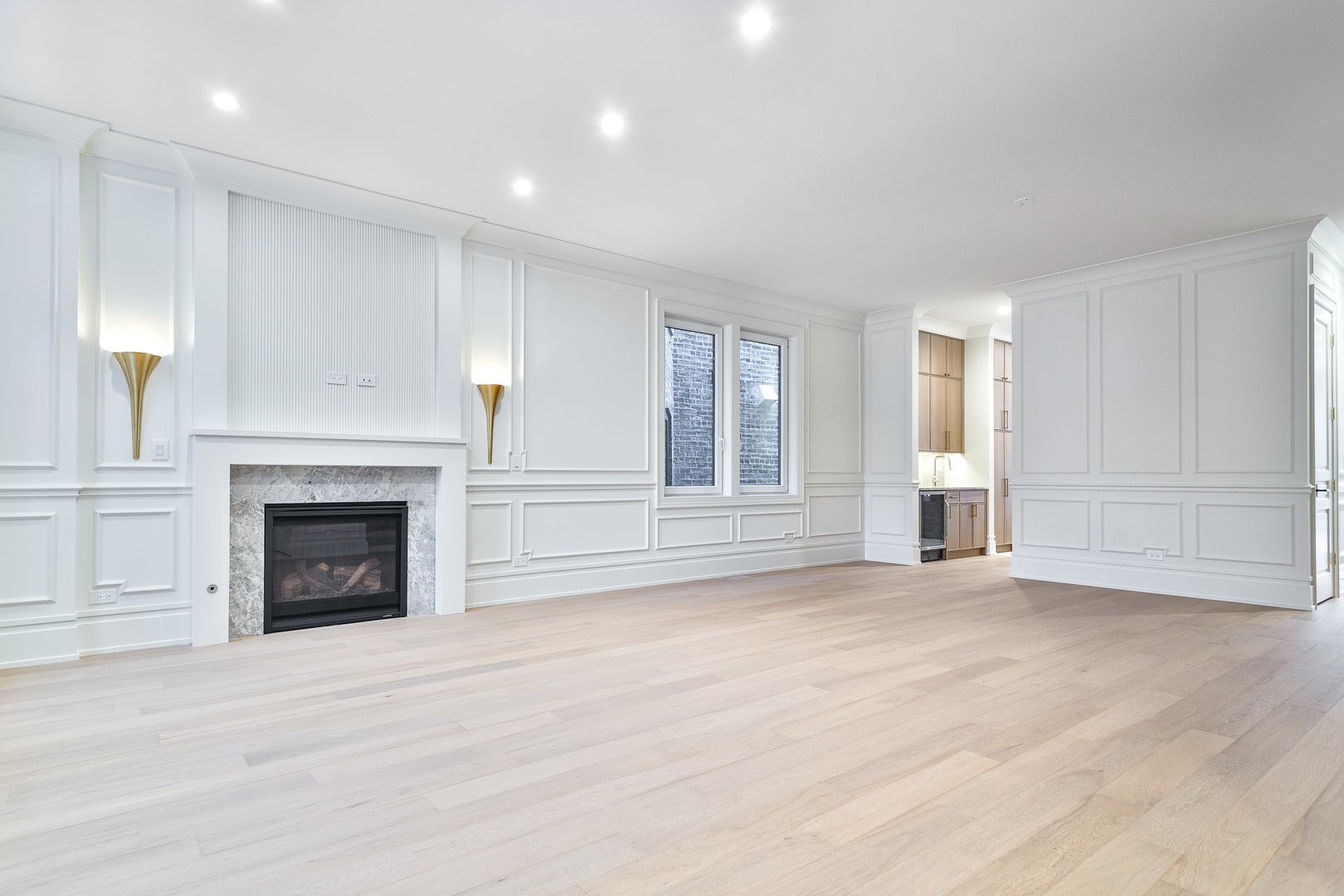 Chicago, Illinois, 60618, United States, 5 Bedrooms Bedrooms, ,5 BathroomsBathrooms,Residential,Active,2007948