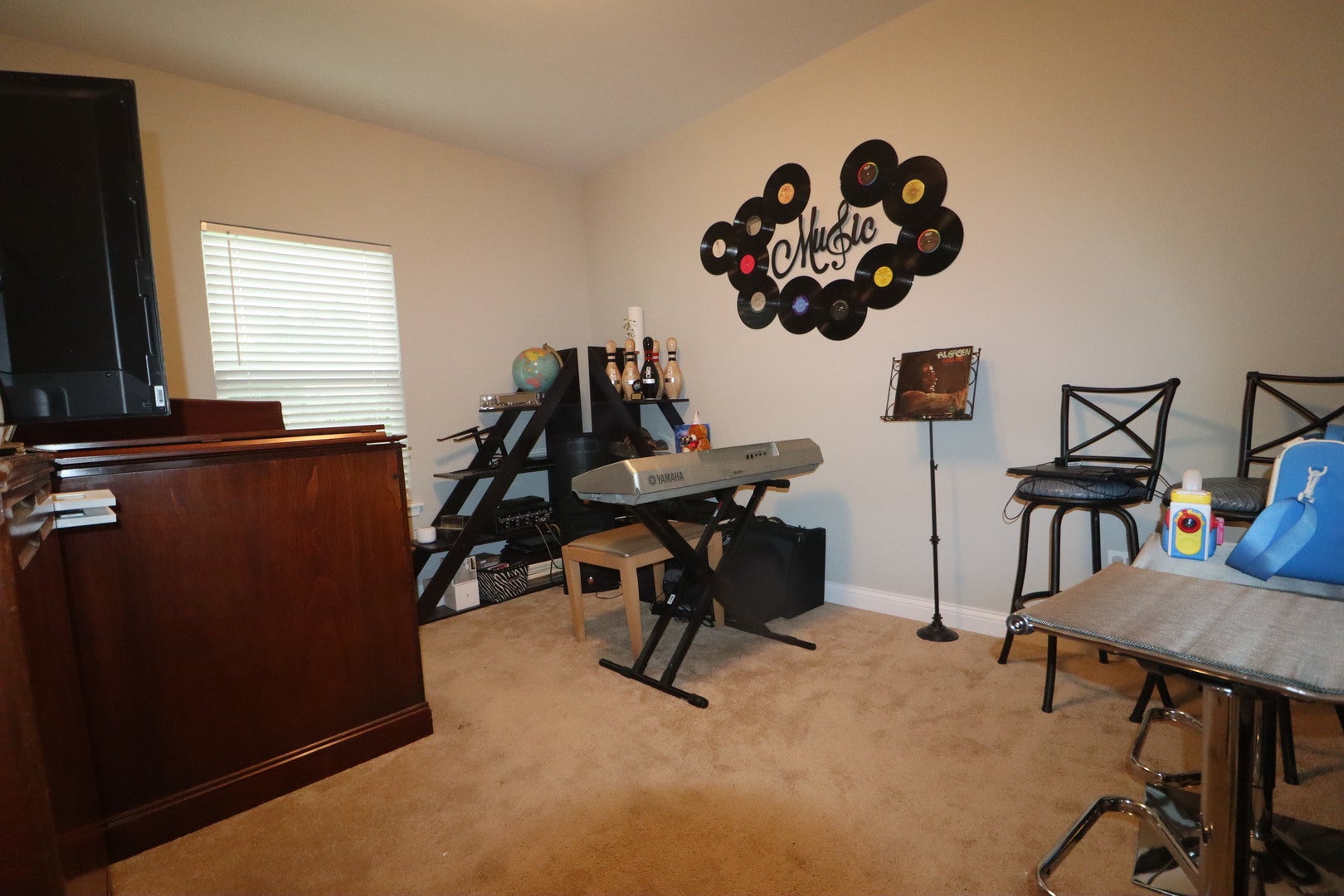 Naperville, Illinois, 60564, United States, 4 Bedrooms Bedrooms, ,3 BathroomsBathrooms,Residential,Active,1914808