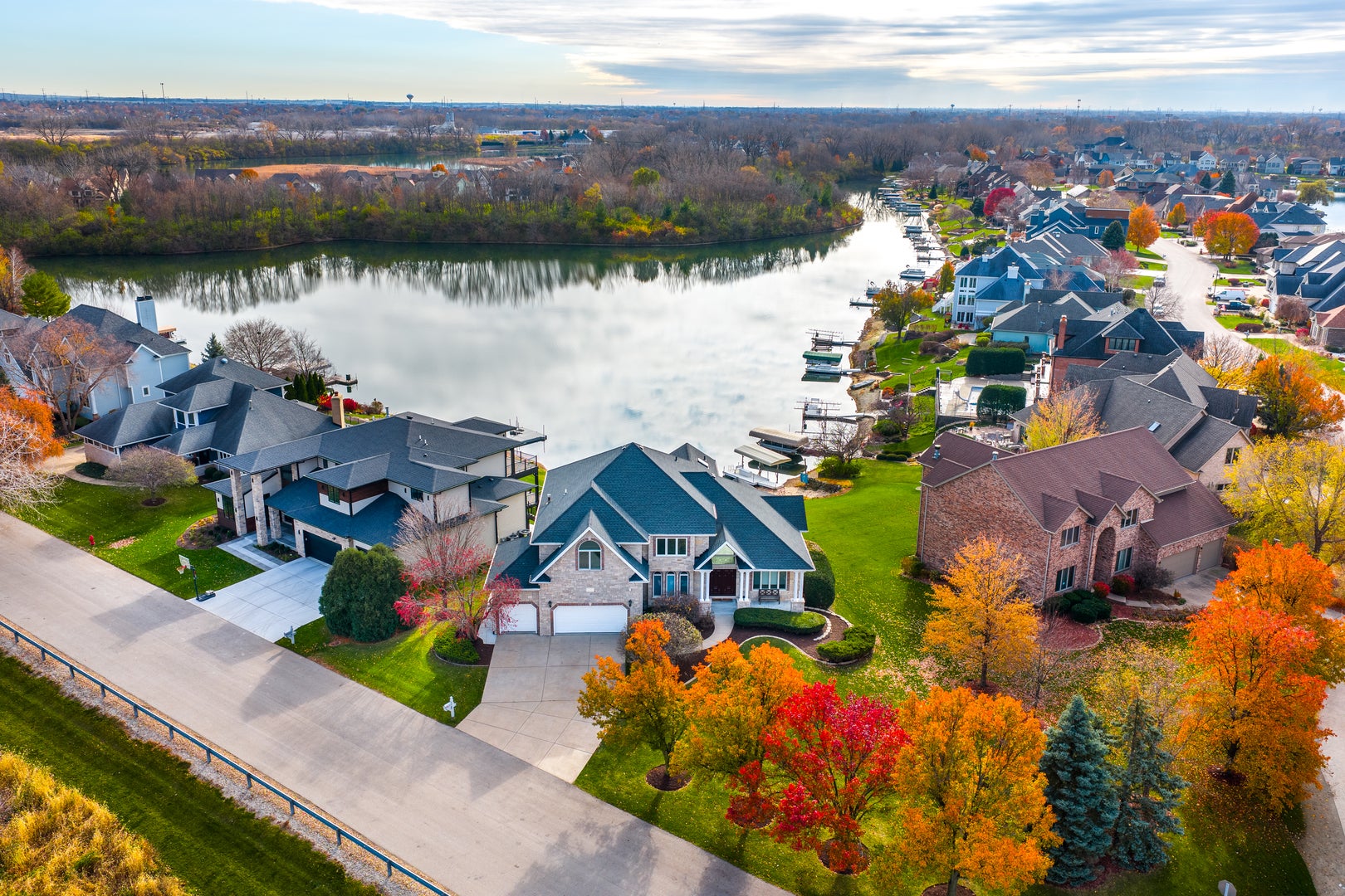 Plainfield, Illinois, 60585, United States, 5 Bedrooms Bedrooms, ,5 BathroomsBathrooms,Residential,Active,1995256