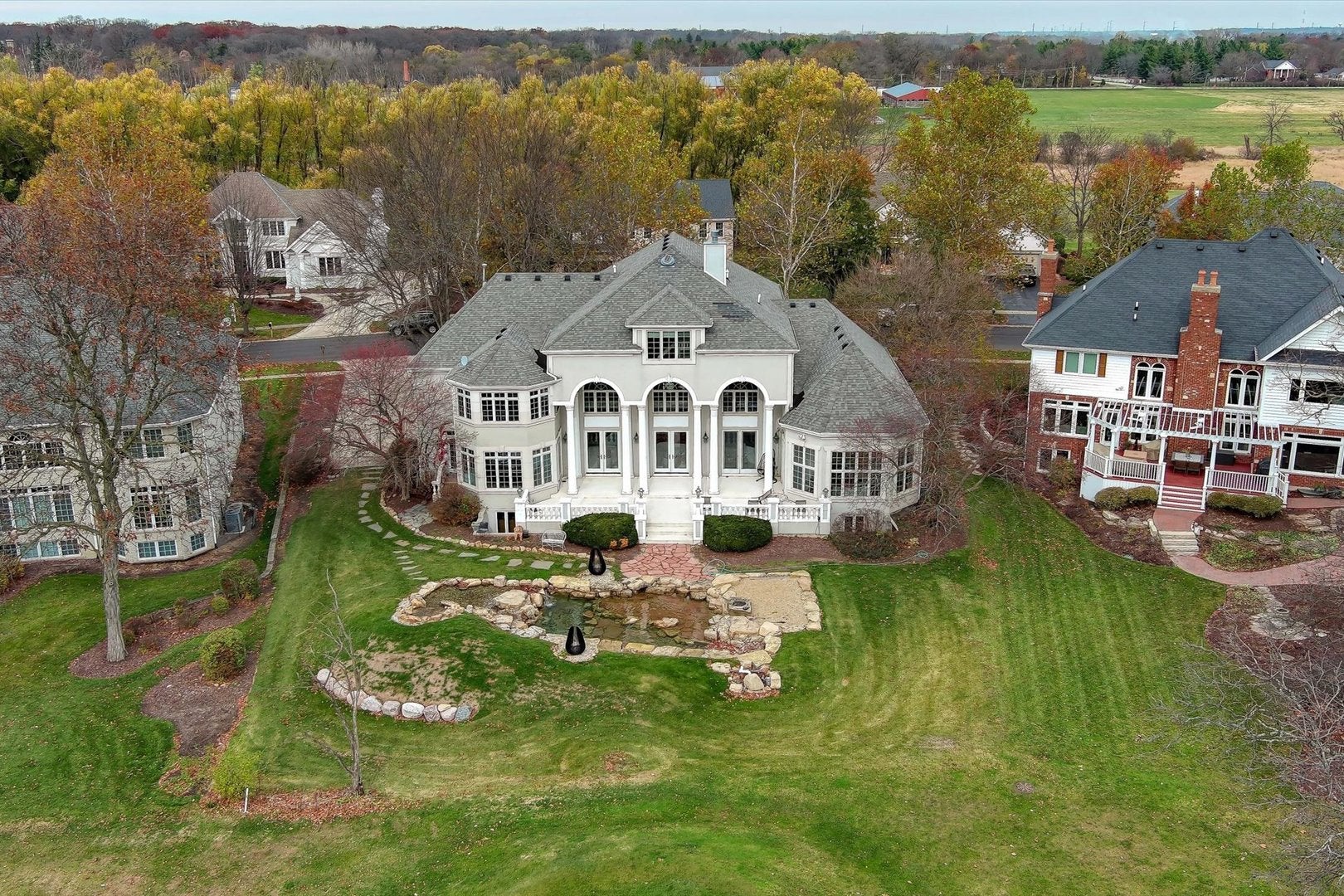 St. Charles, Illinois, 60174, United States, ,6 BathroomsBathrooms,Residential,Active,1703265