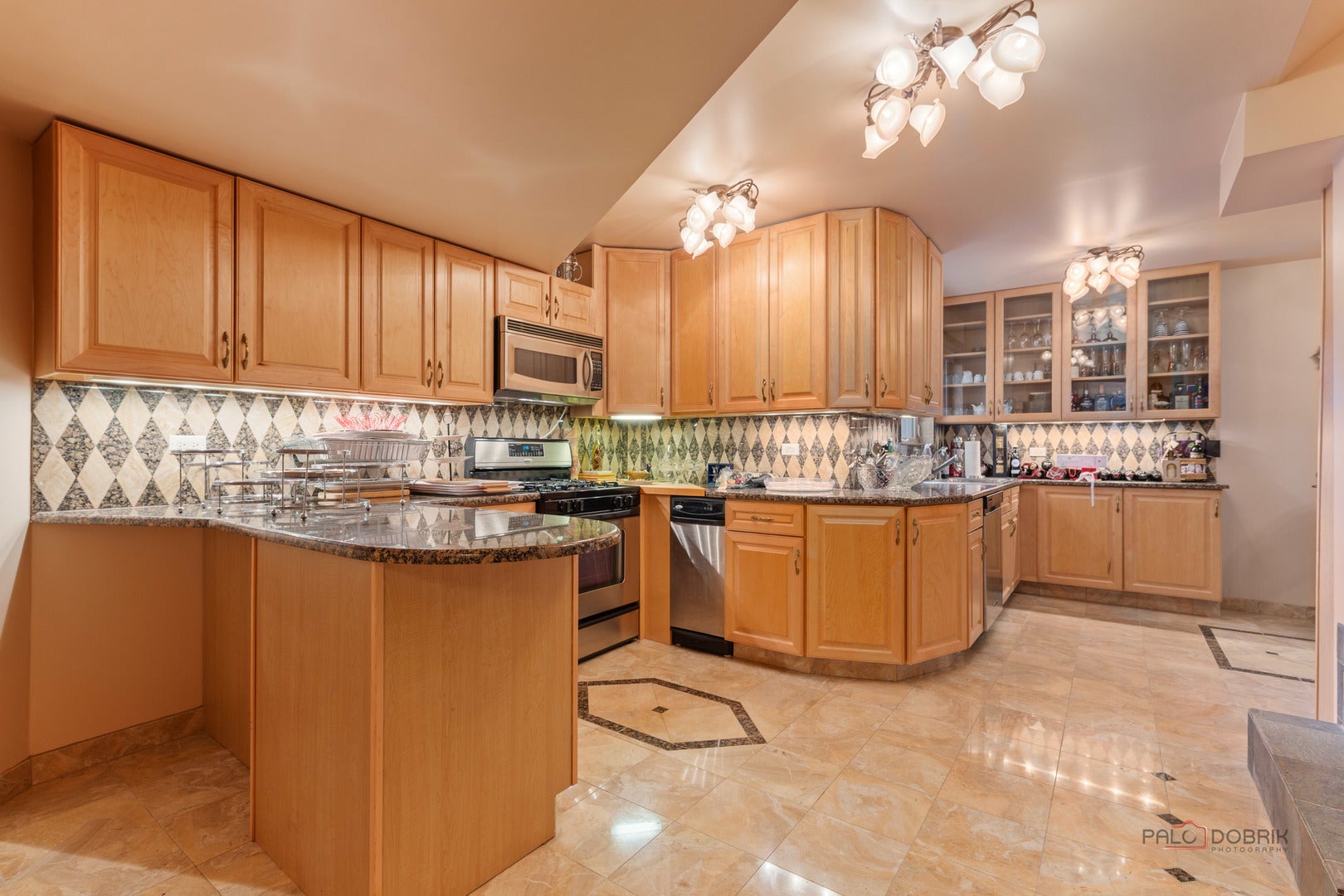 Lake Forest, Illinois, 60045, United States, 6 Bedrooms Bedrooms, ,10 BathroomsBathrooms,Residential,Active,1942398