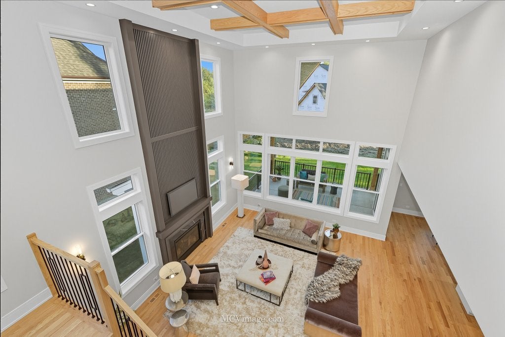 Lemont, Illinois, 60439, United States, 5 Bedrooms Bedrooms, ,6 BathroomsBathrooms,Residential,Active,1954005