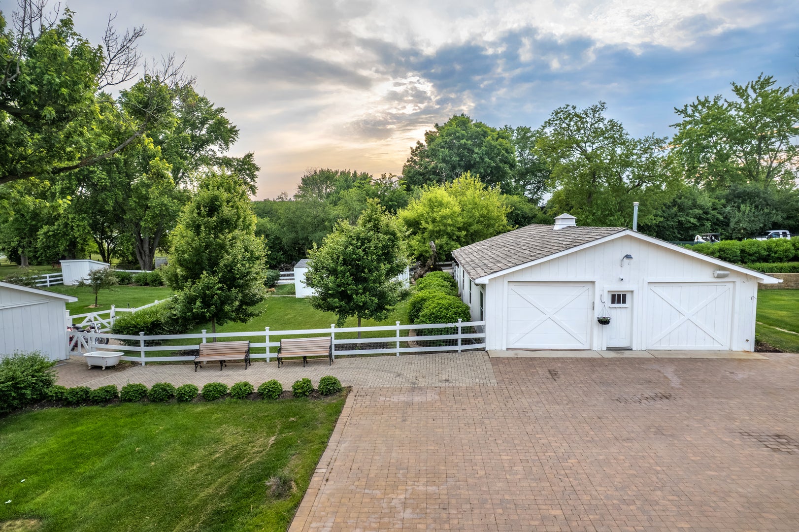 Barrington Hills, Illinois, 60010, United States, 6 Bedrooms Bedrooms, ,5 BathroomsBathrooms,Residential,Active,1987275