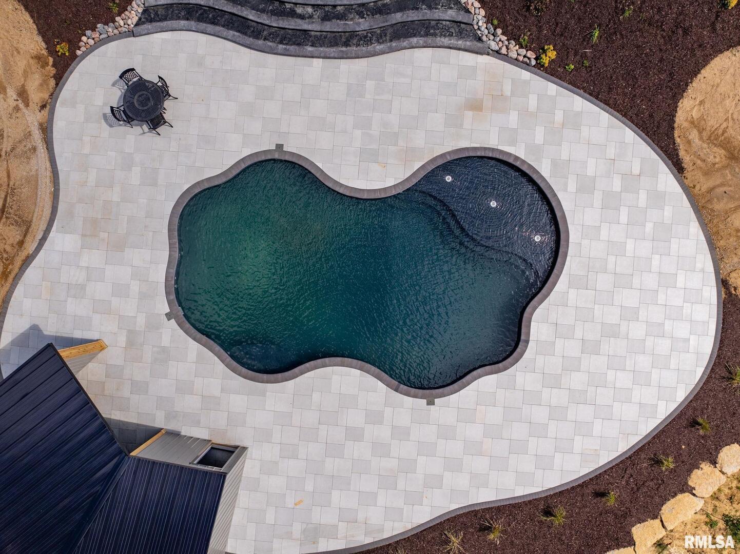 Geneseo, Illinois, 61254, United States, 3 Bedrooms Bedrooms, ,3 BathroomsBathrooms,Residential,Active,2011424