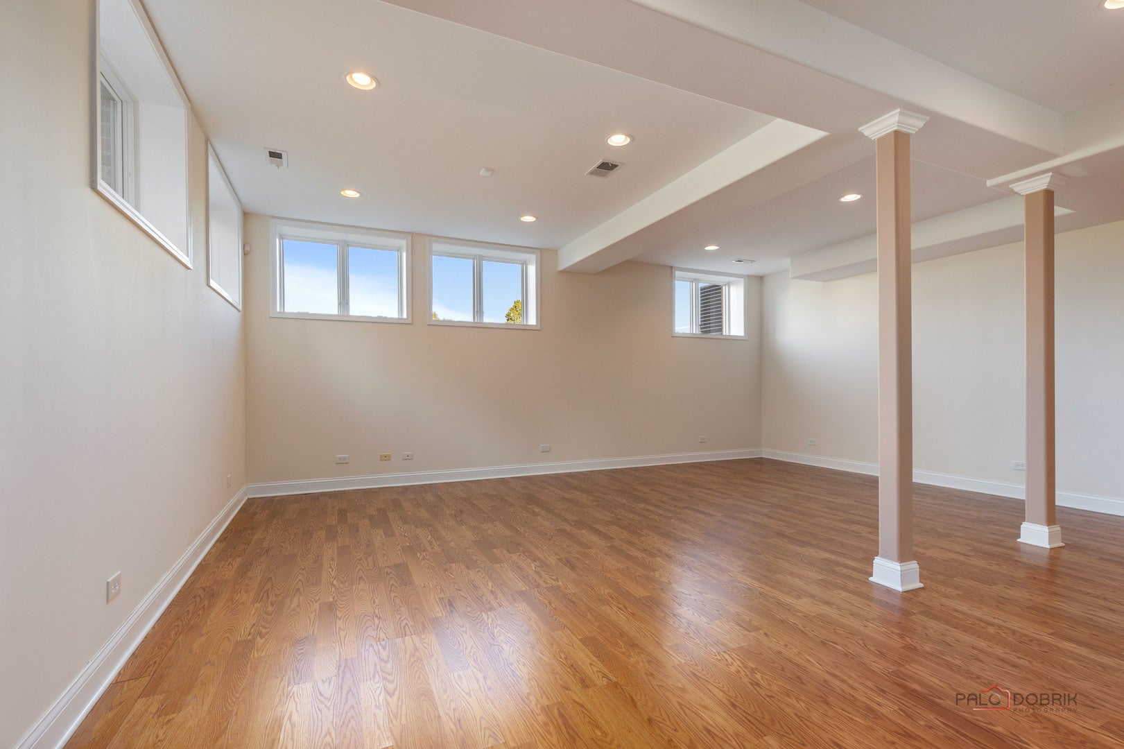 Hawthorn Woods, Illinois, 60047, United States, 6 Bedrooms Bedrooms, ,7 BathroomsBathrooms,Residential,Active,1989792