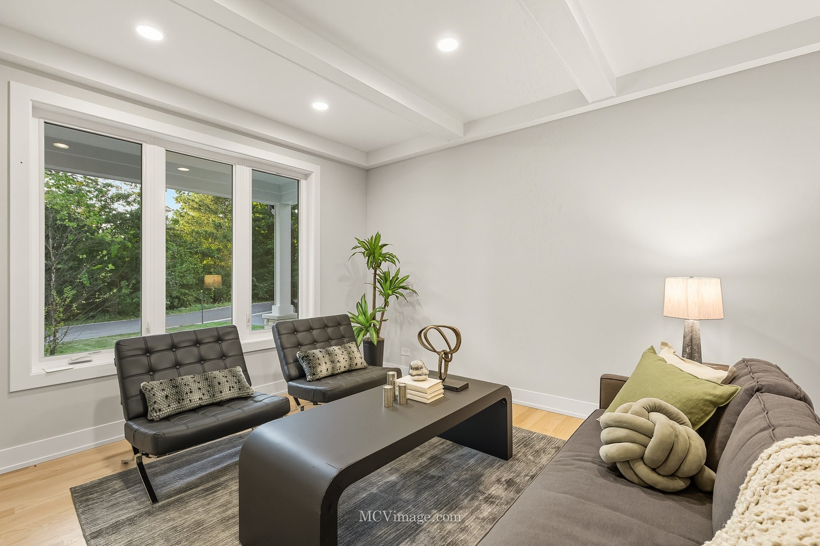 Lombard, Illinois, 60148, United States, 4 Bedrooms Bedrooms, ,4 BathroomsBathrooms,Residential,Active,1959972