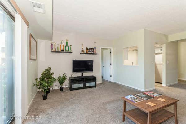 1421 WOODBRIDGE RD APT 2B, JOLIET, IL 60436, photo 3 of 10