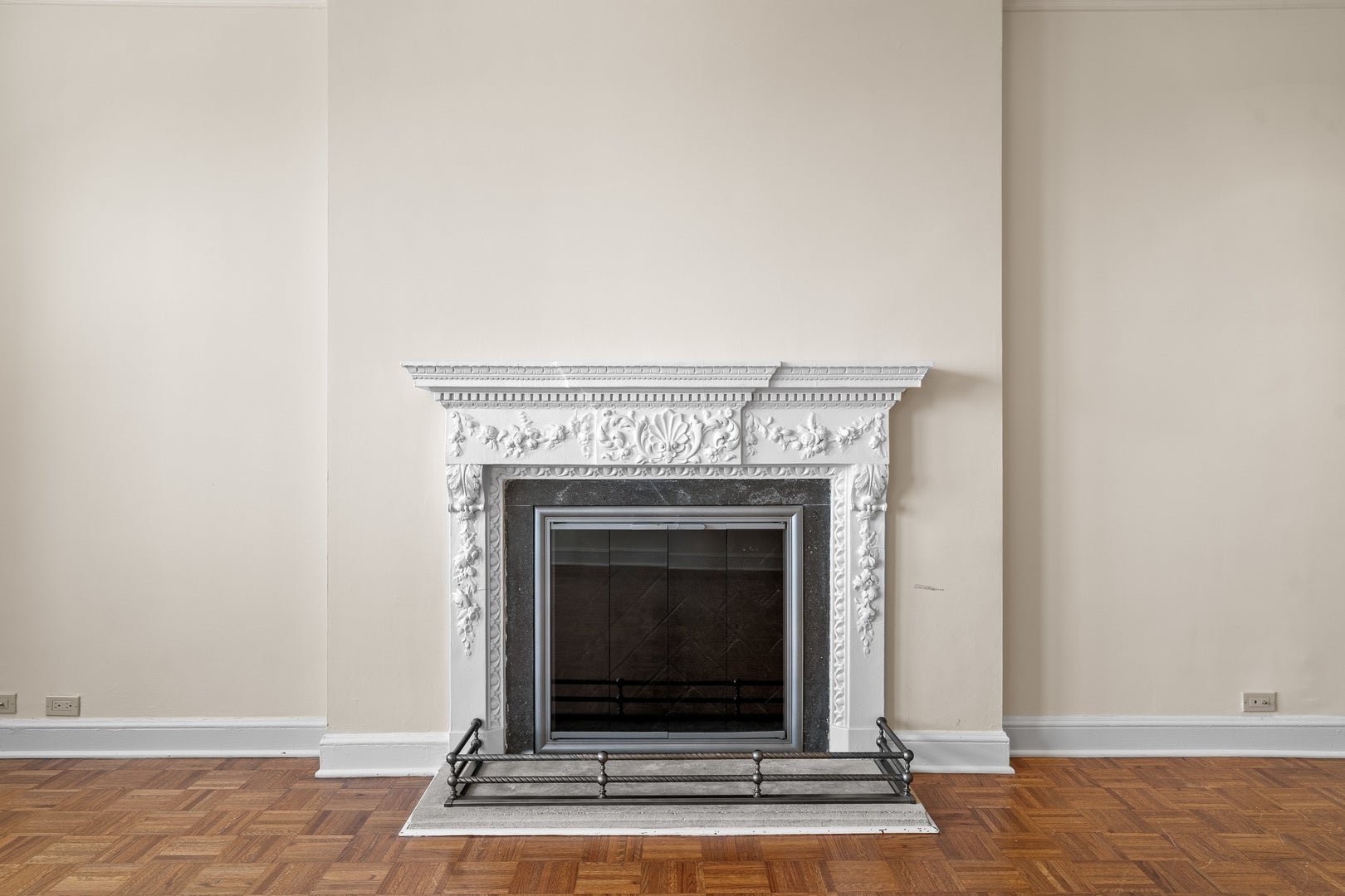 Chicago, Illinois, 60657, United States, 5 Bedrooms Bedrooms, ,4 BathroomsBathrooms,Residential,Active,1990638