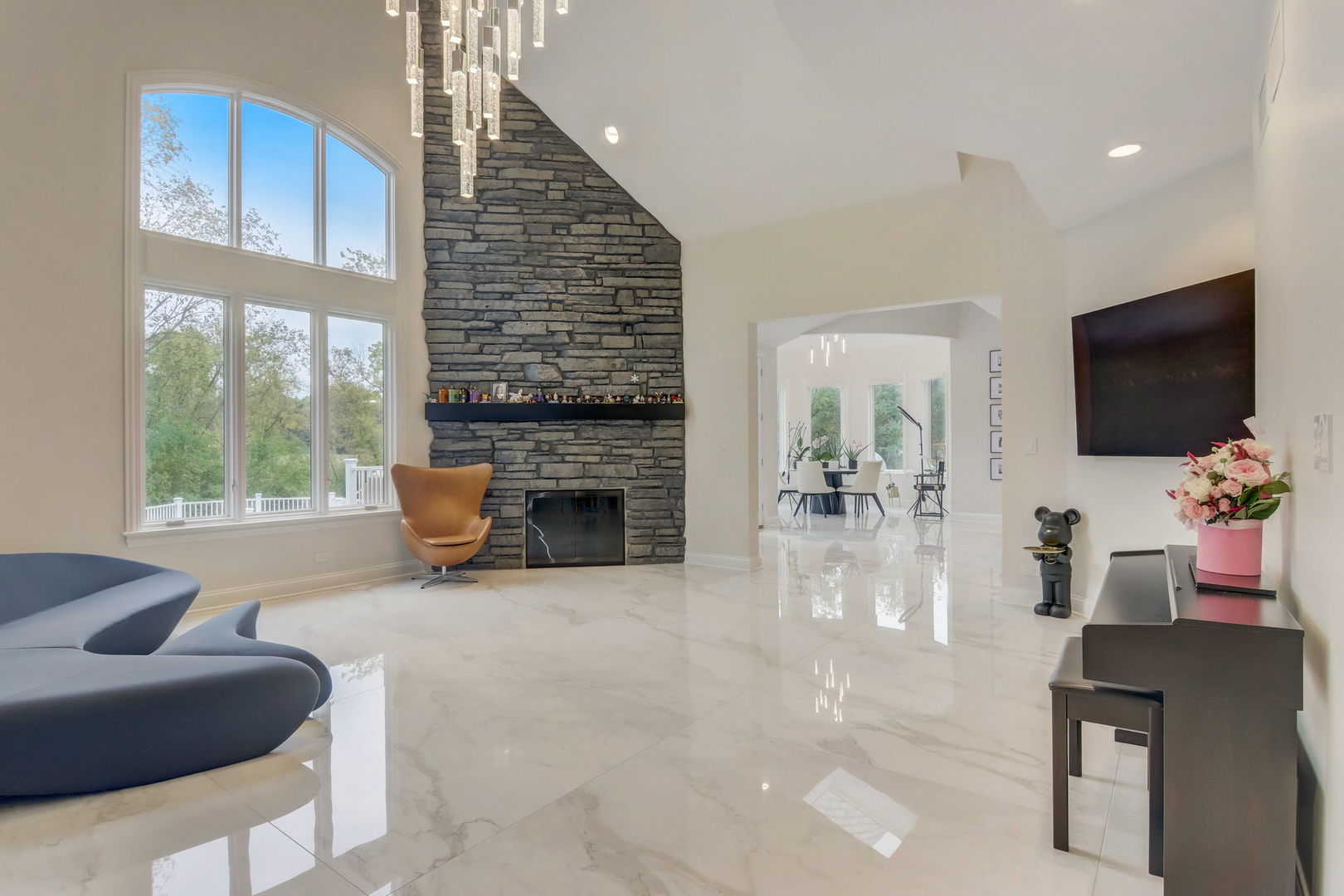 Barrington Hills, Illinois, 60021, United States, 4 Bedrooms Bedrooms, ,5 BathroomsBathrooms,Residential,Active,1968433