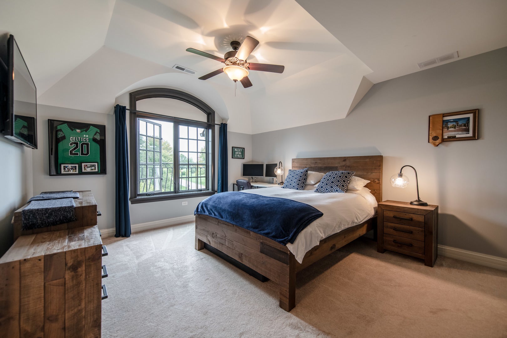 Oswego, Illinois, 60543, United States, 5 Bedrooms Bedrooms, ,7 BathroomsBathrooms,Residential,Active,1936626