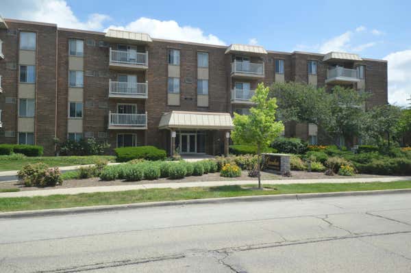 2411 N KENNICOTT DR APT 1C, ARLINGTON HEIGHTS, IL 60004 - Image 1