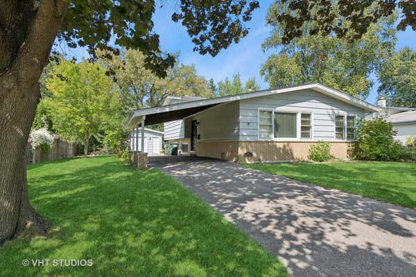 430 LAKEVIEW DR, MUNDELEIN, IL 60060 - Image 1