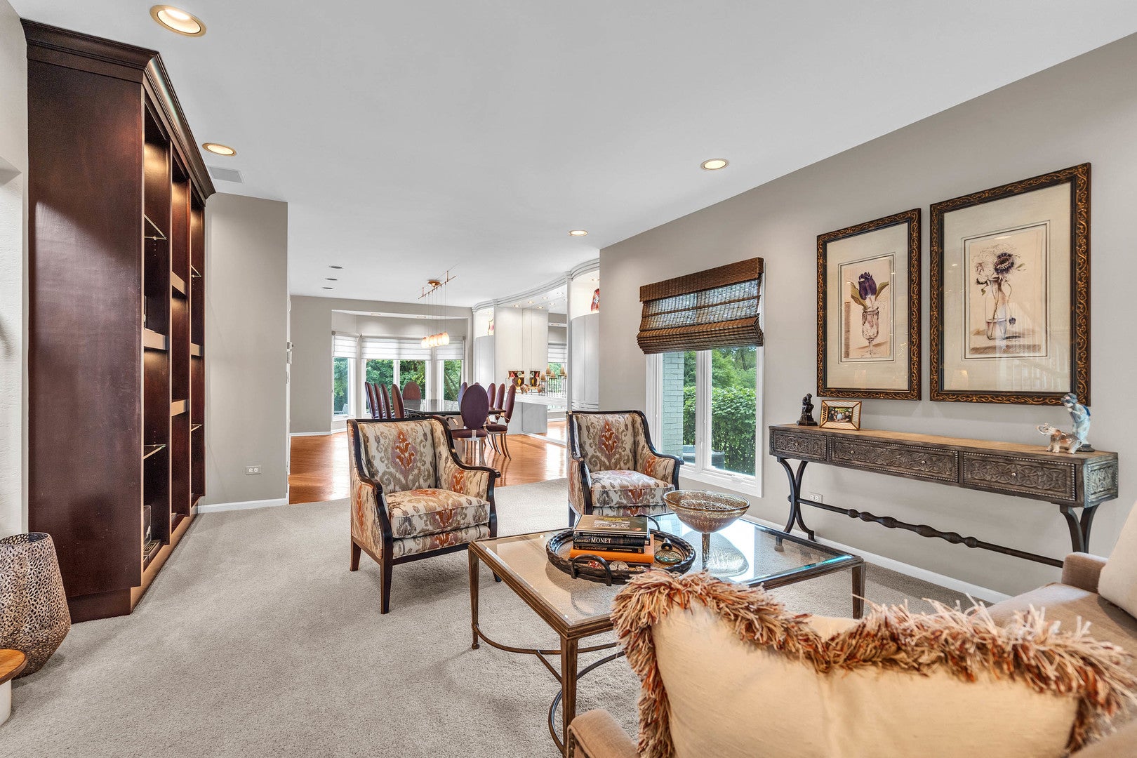 Buffalo Grove, Illinois, 60089, United States, 5 Bedrooms Bedrooms, ,5 BathroomsBathrooms,Residential,Active,1922274
