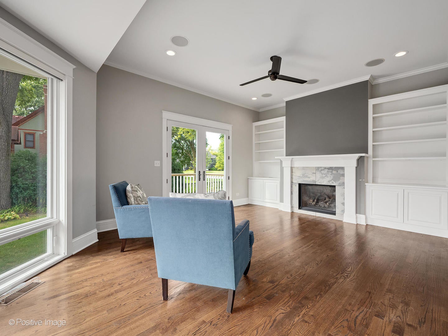 Wheaton, Illinois, 60187, United States, 4 Bedrooms Bedrooms, ,3 BathroomsBathrooms,Residential,Active,1922330