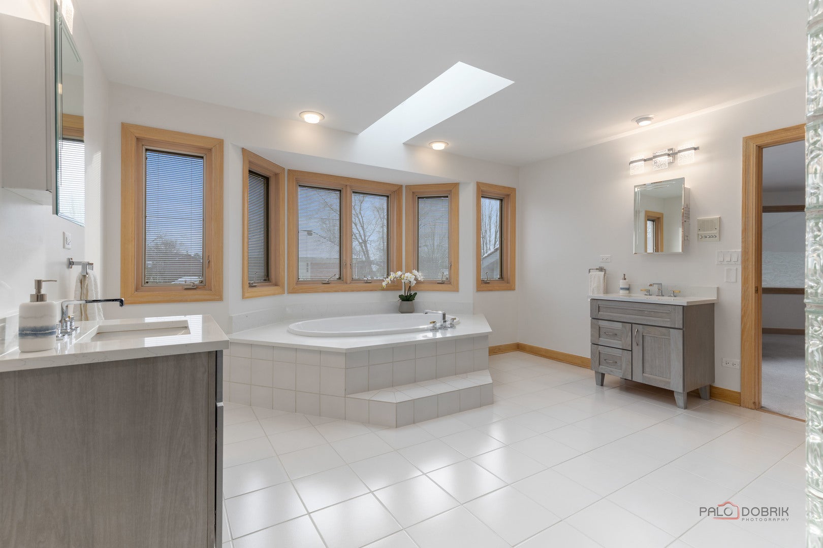 Buffalo Grove, Illinois, 60089, United States, 5 Bedrooms Bedrooms, ,4 BathroomsBathrooms,Residential,Active,2007181