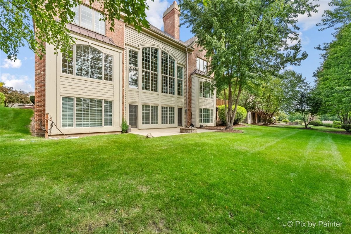 St. Charles, Illinois, 60175, United States, 5 Bedrooms Bedrooms, ,5 BathroomsBathrooms,Residential,Active,1959536