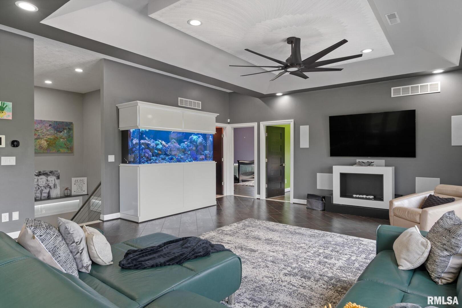 Geneseo, Illinois, 61254, United States, 3 Bedrooms Bedrooms, ,3 BathroomsBathrooms,Residential,Active,2011424