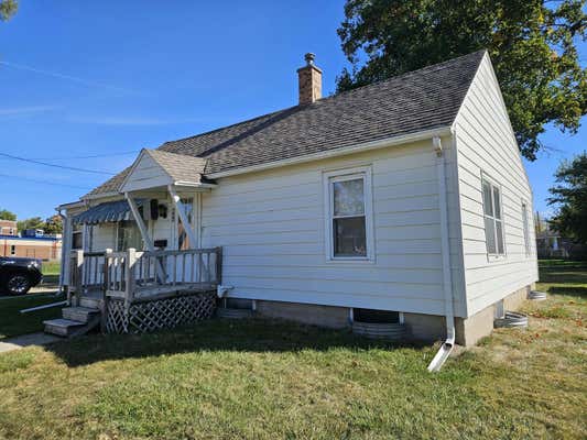 609 5TH AVE, ROCK FALLS, IL 61071, photo 2 of 26