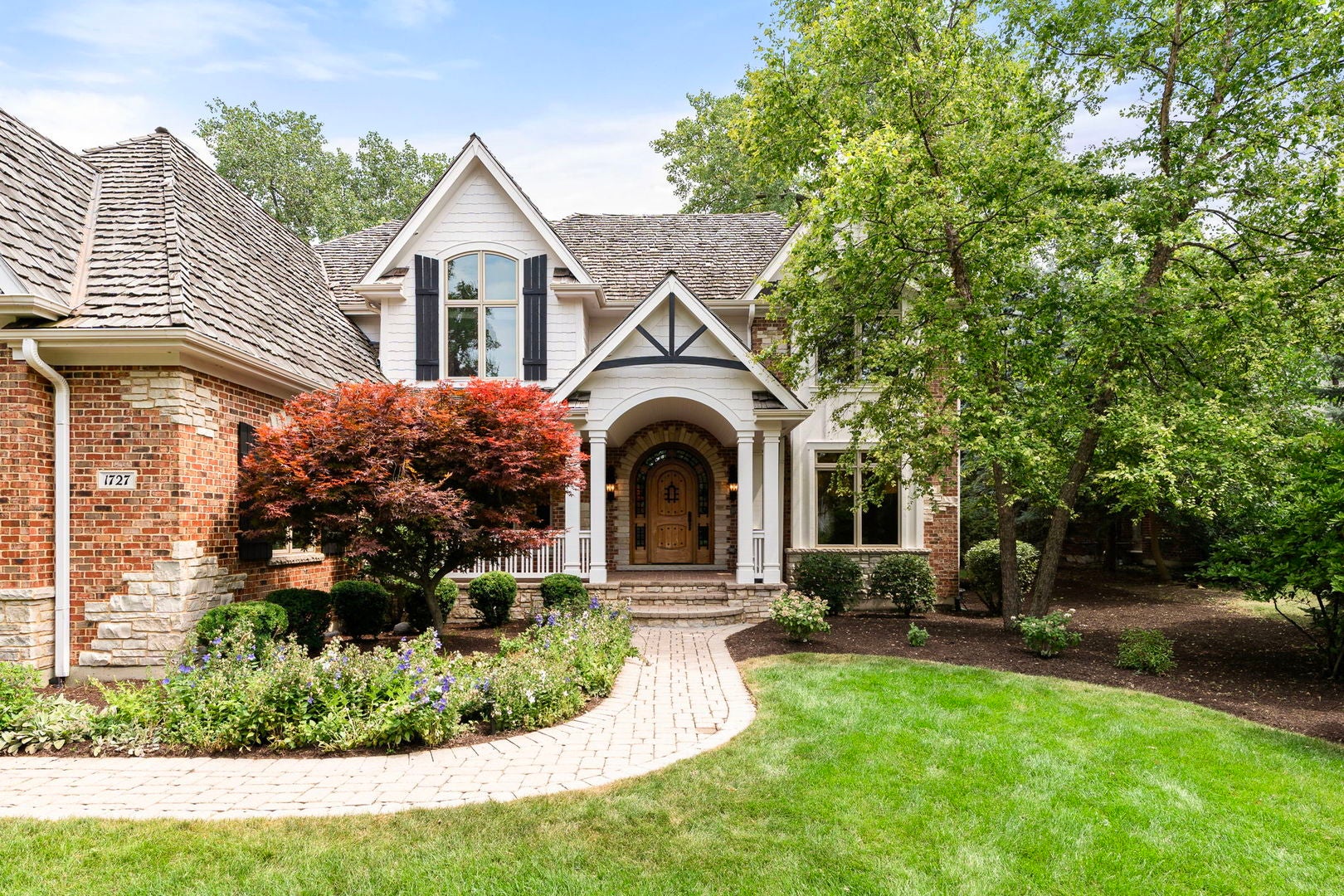 Wheaton, Illinois, 60187, United States, 6 Bedrooms Bedrooms, ,5 BathroomsBathrooms,Residential,Active,1926883