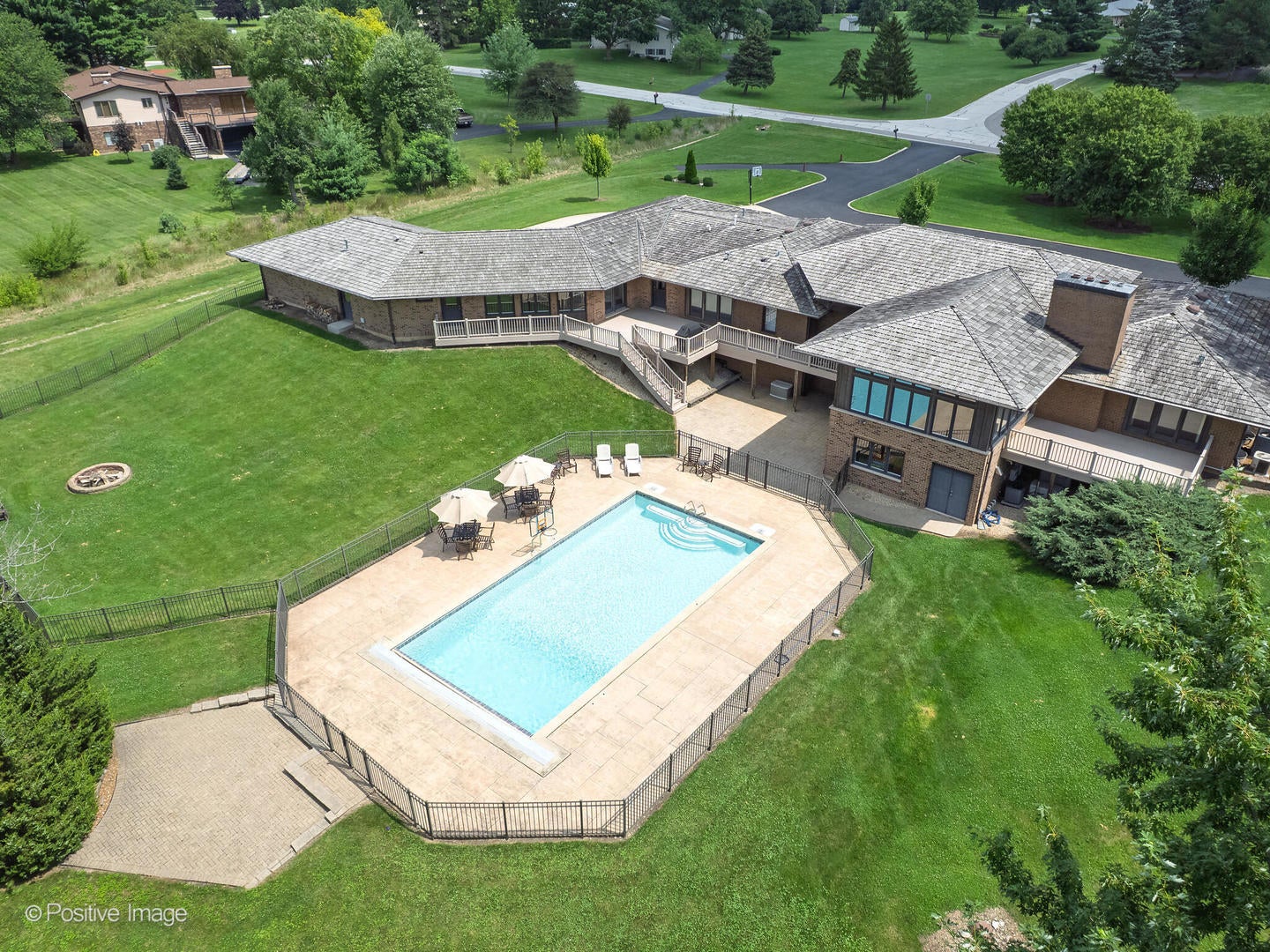 West Chicago, Illinois, 60185, United States, 6 Bedrooms Bedrooms, ,5 BathroomsBathrooms,Residential,Active,1904187