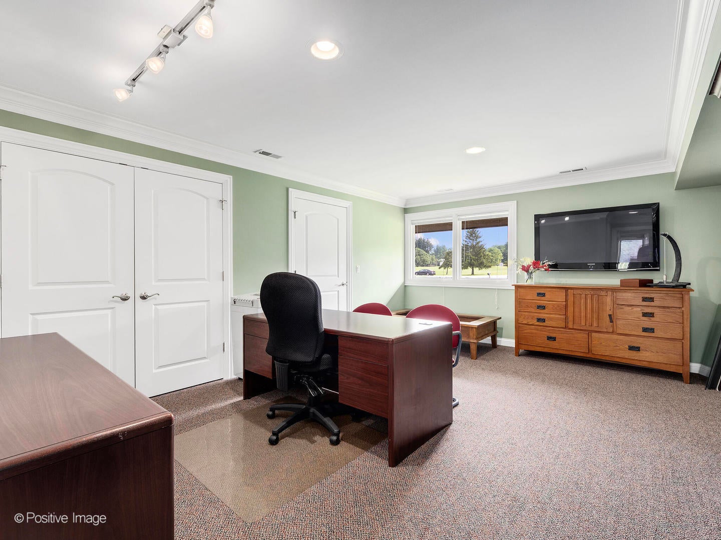 West Chicago, Illinois, 60185, United States, 6 Bedrooms Bedrooms, ,5 BathroomsBathrooms,Residential,Active,1904187