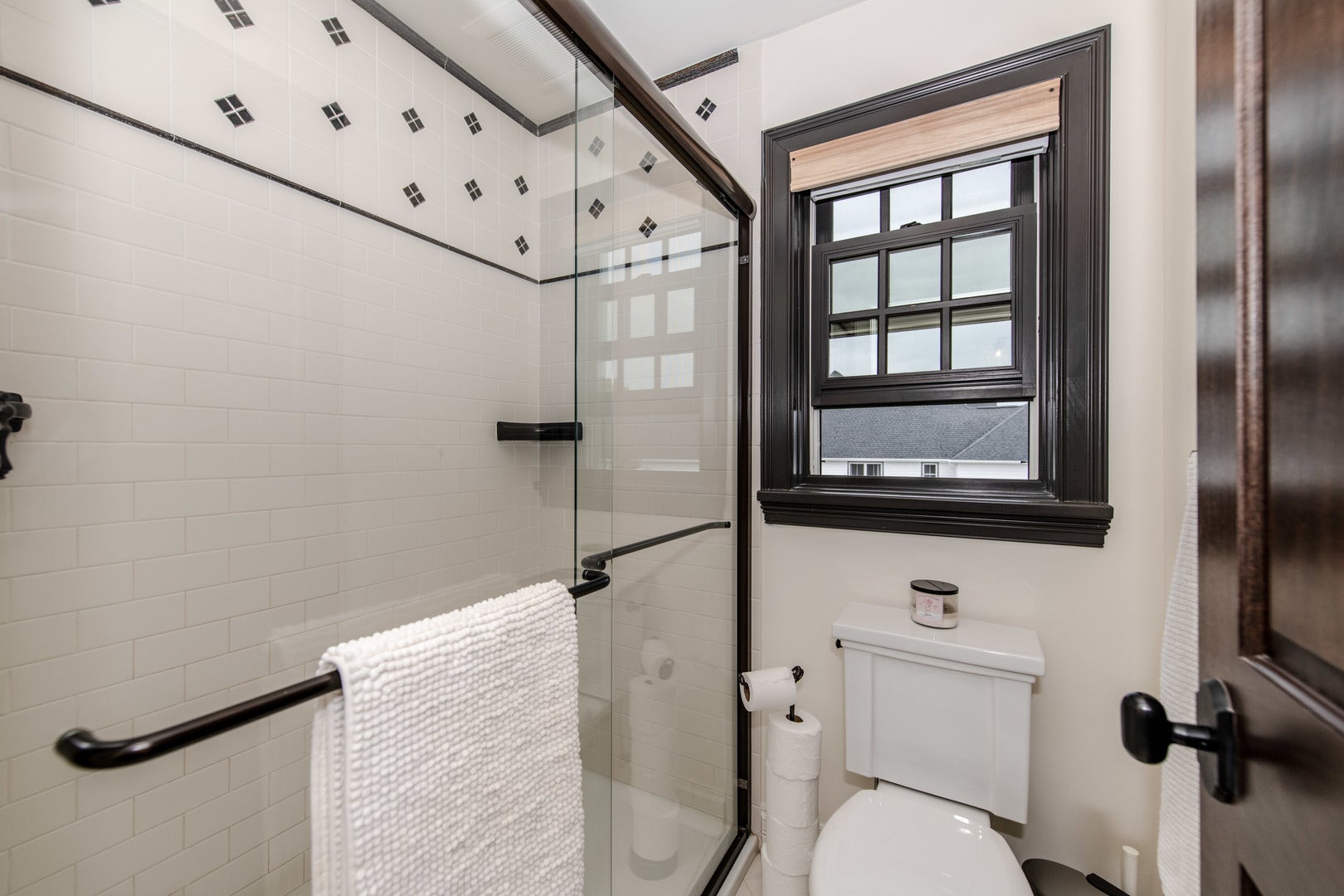 Oswego, Illinois, 60543, United States, 5 Bedrooms Bedrooms, ,7 BathroomsBathrooms,Residential,Active,1936626