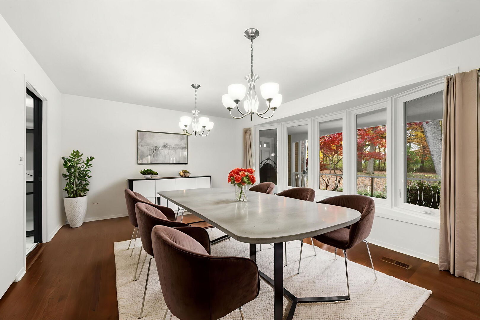 Wadsworth, Illinois, 60083, United States, 5 Bedrooms Bedrooms, ,6 BathroomsBathrooms,Residential,Active,1989775