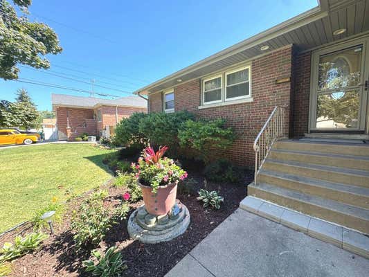 4913 W 82ND ST, BURBANK, IL 60459 - Image 1